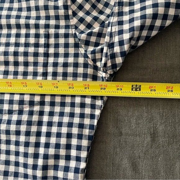 Goodiellow & Co Button Down Dress Shirt Slim Fit size: Large - Picture 6 of 7